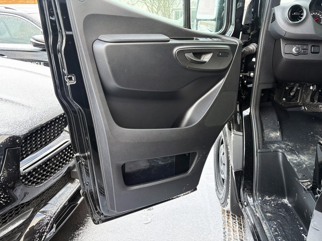 2026 Mercedes-Benz Sprinter 2500 Cargo 144 WB