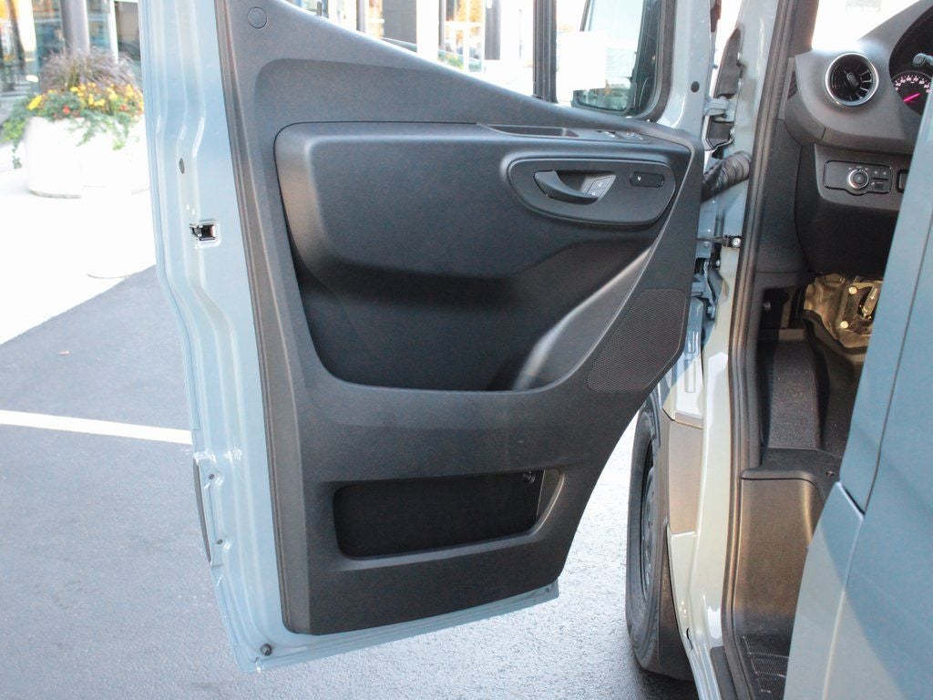 2026 Mercedes-Benz Sprinter 2500 Cargo 144 WB