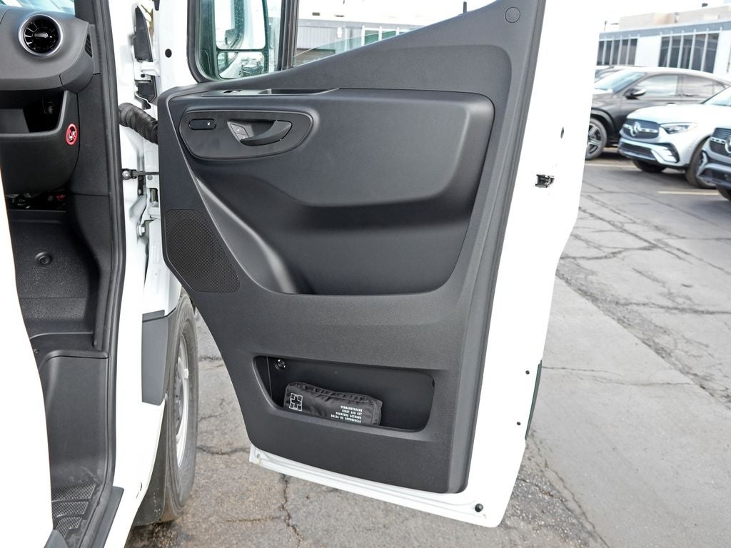 2026 Mercedes-Benz Sprinter 2500 Cargo 144 WB