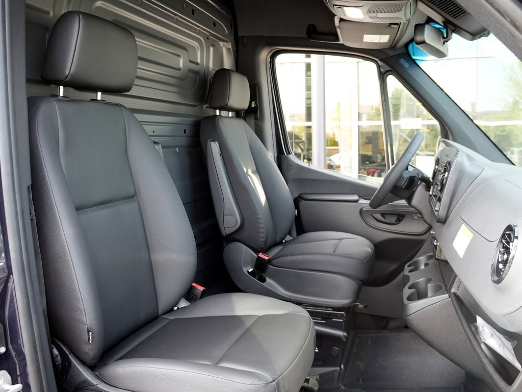 2026 Mercedes-Benz Sprinter 2500 Cargo 144 WB
