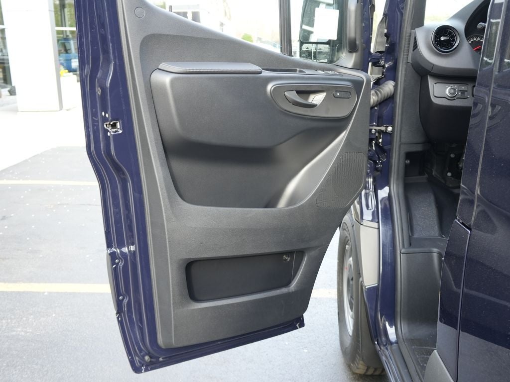 2026 Mercedes-Benz Sprinter 2500 Cargo 144 WB