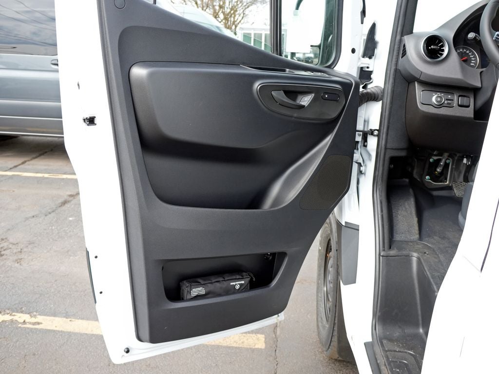 2026 Mercedes-Benz Sprinter 2500 Cargo 144 WB