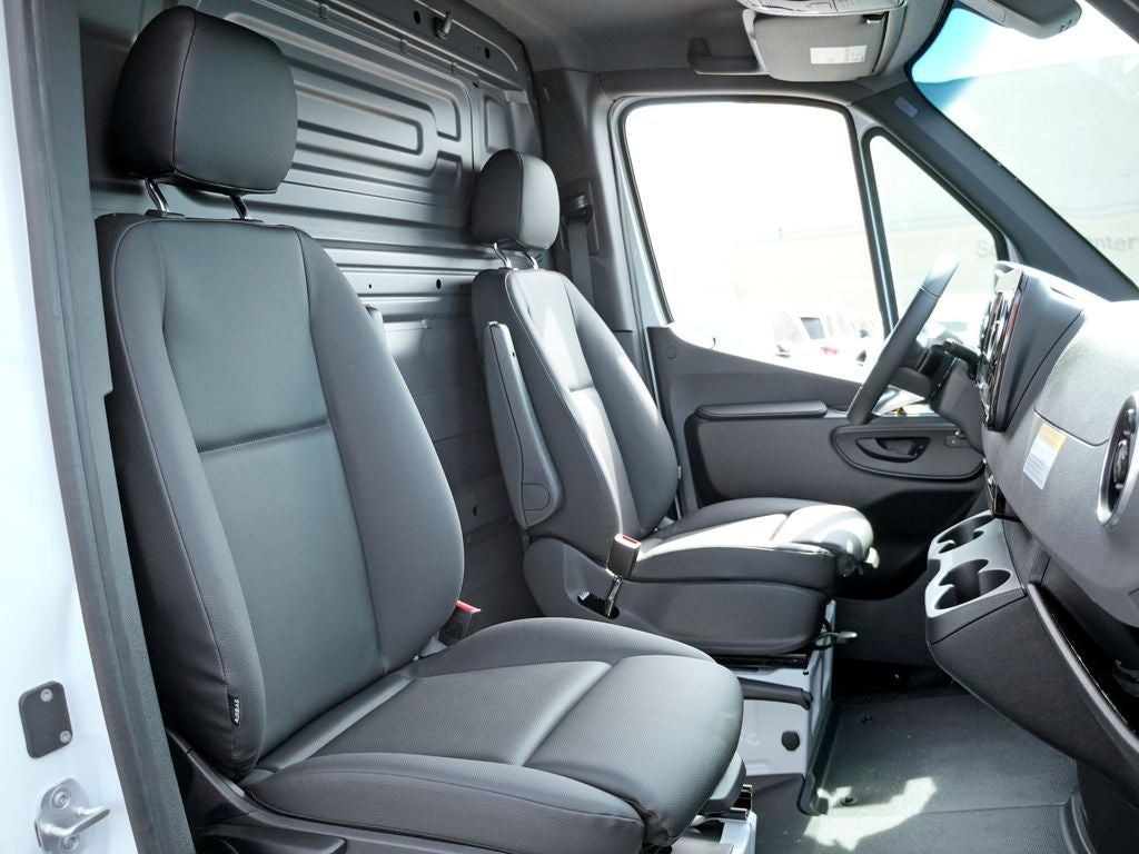 2026 Mercedes-Benz Sprinter 2500 Cargo 144 WB