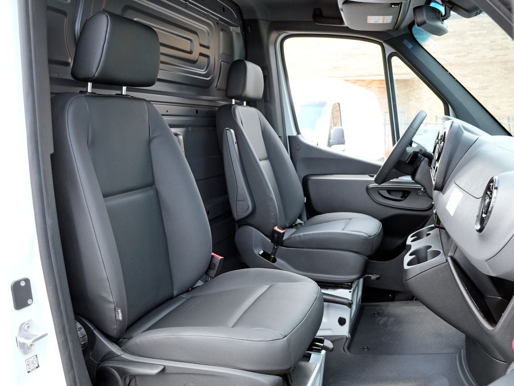 2026 Mercedes-Benz Sprinter 2500 Cargo 144 WB