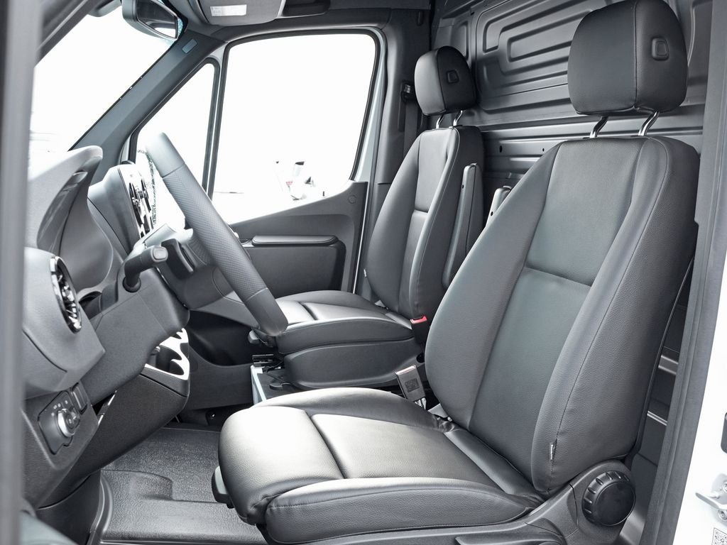 2026 Mercedes-Benz Sprinter 2500 Cargo 170 WB High Roof