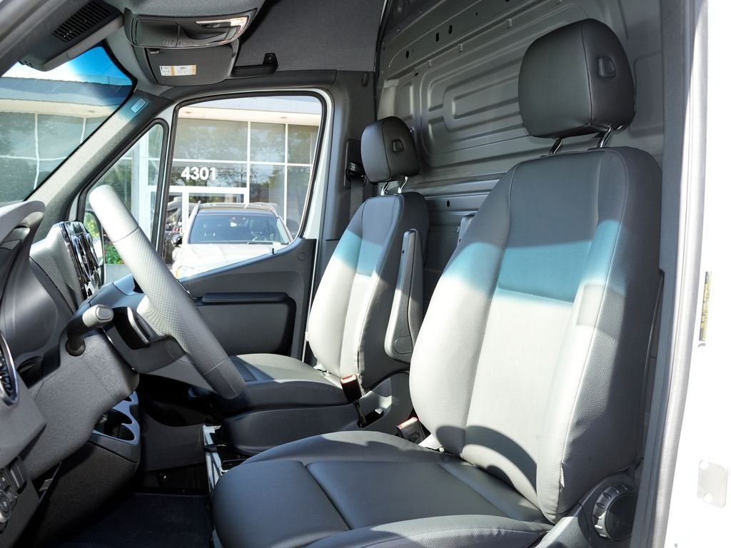 2026 Mercedes-Benz Sprinter 2500 Cargo 170 WB High Roof