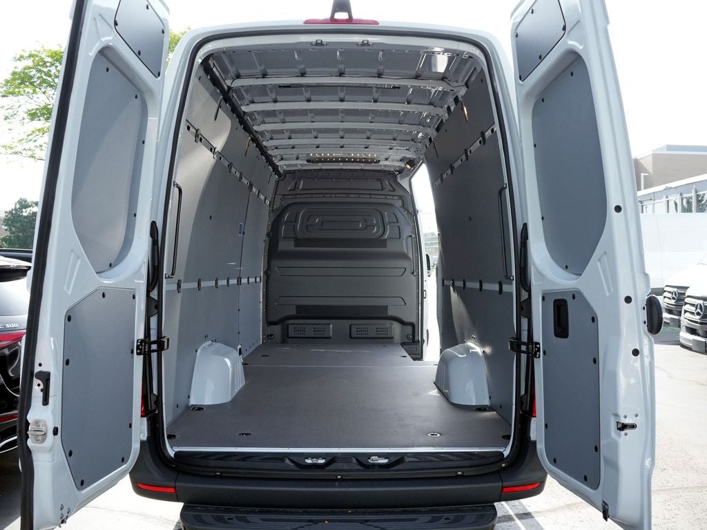 2026 Mercedes-Benz Sprinter 2500 Cargo 170 WB High Roof