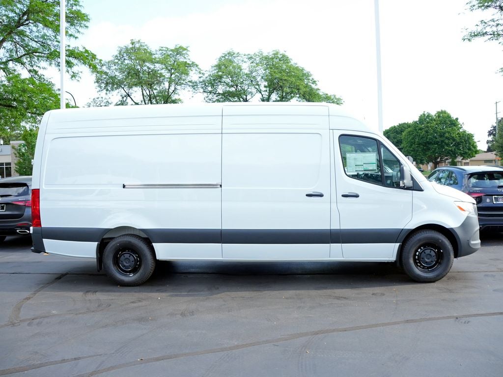 2026 Mercedes-Benz Sprinter 2500 Cargo 170 WB High Roof
