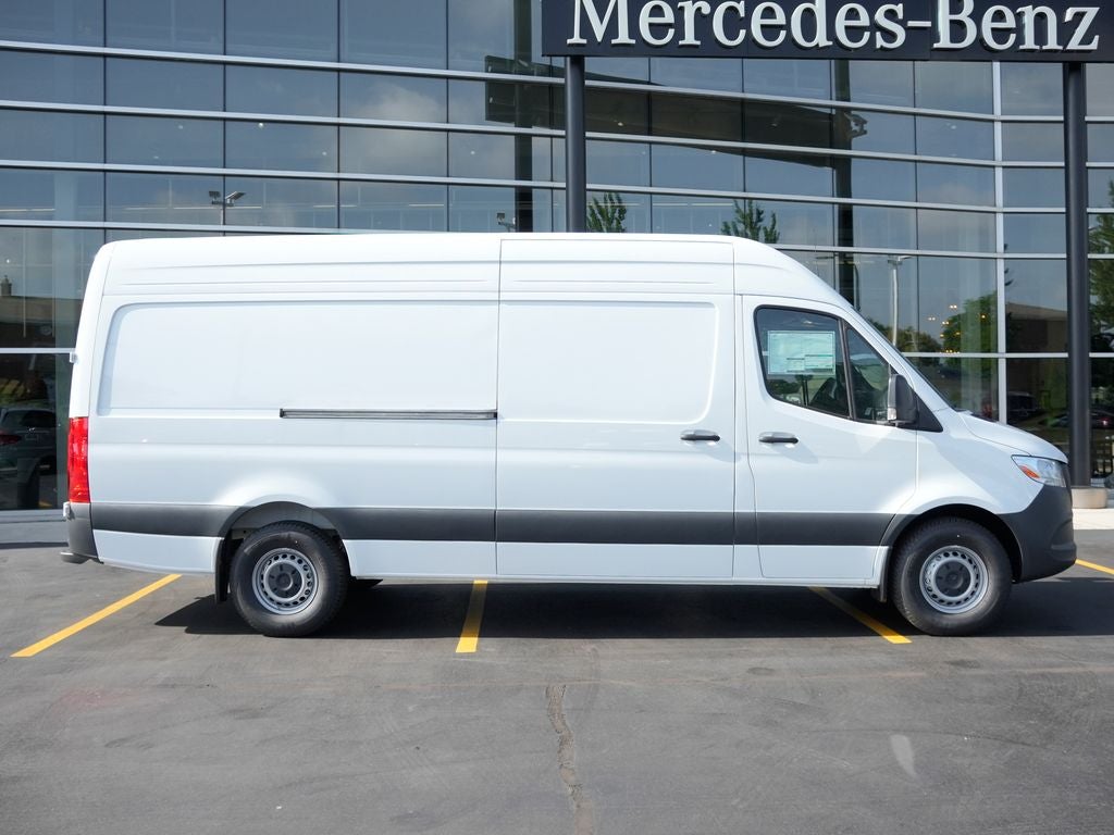 2026 Mercedes-Benz Sprinter 2500 Cargo 170 WB High Roof