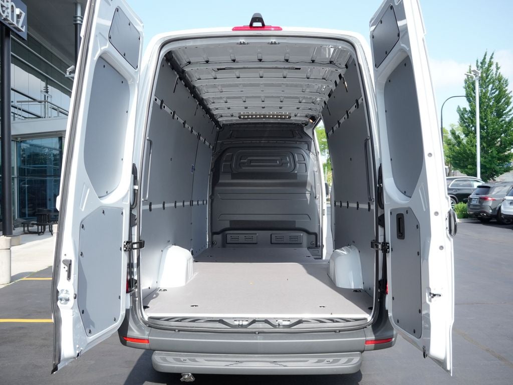 2026 Mercedes-Benz Sprinter 2500 Cargo 170 WB High Roof