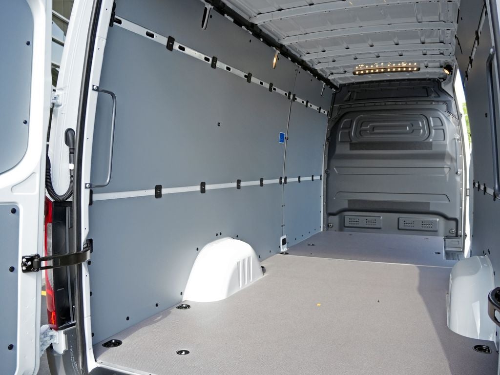 2026 Mercedes-Benz Sprinter 2500 Cargo 170 WB High Roof