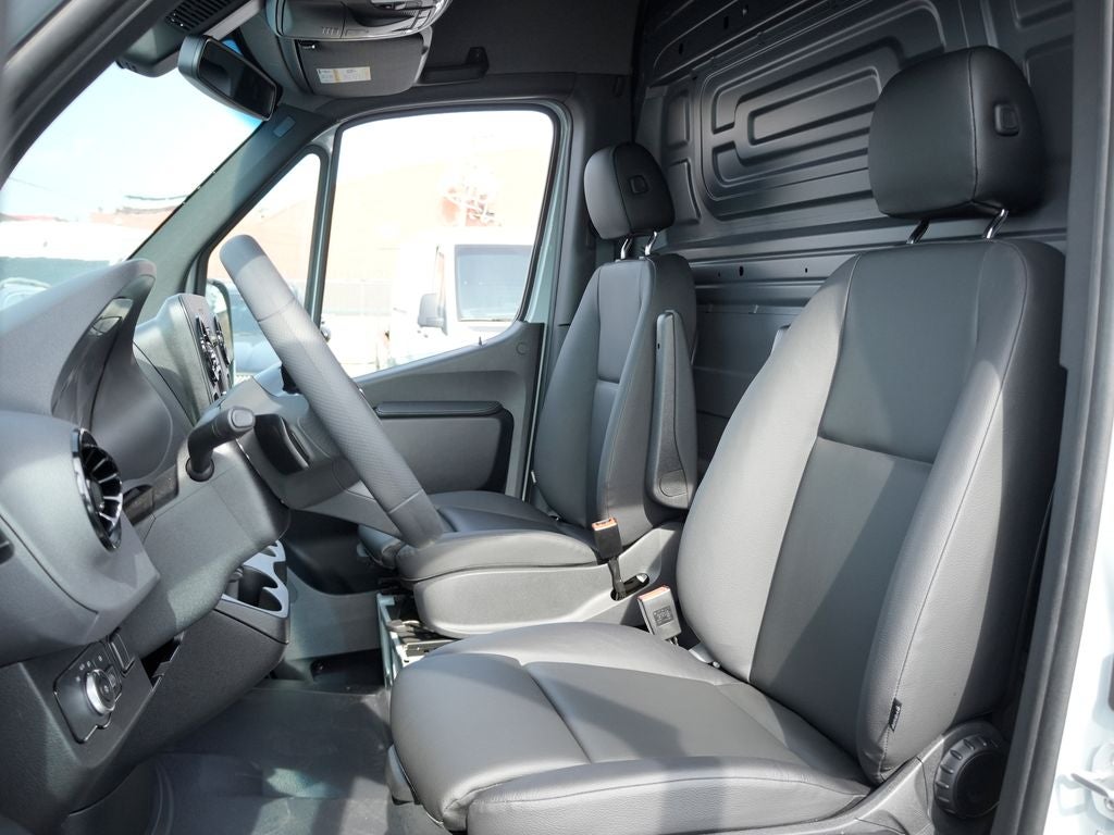 2026 Mercedes-Benz Sprinter 2500 Cargo 170 WB High Roof