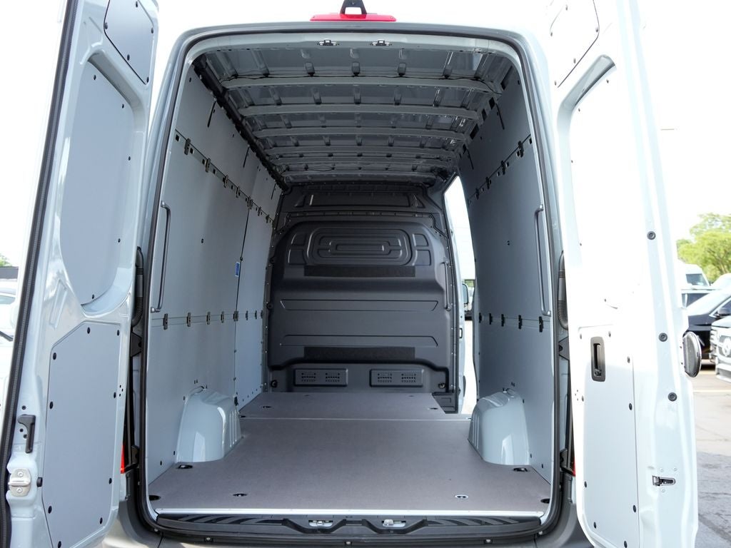 2026 Mercedes-Benz Sprinter 2500 Cargo 170 WB High Roof