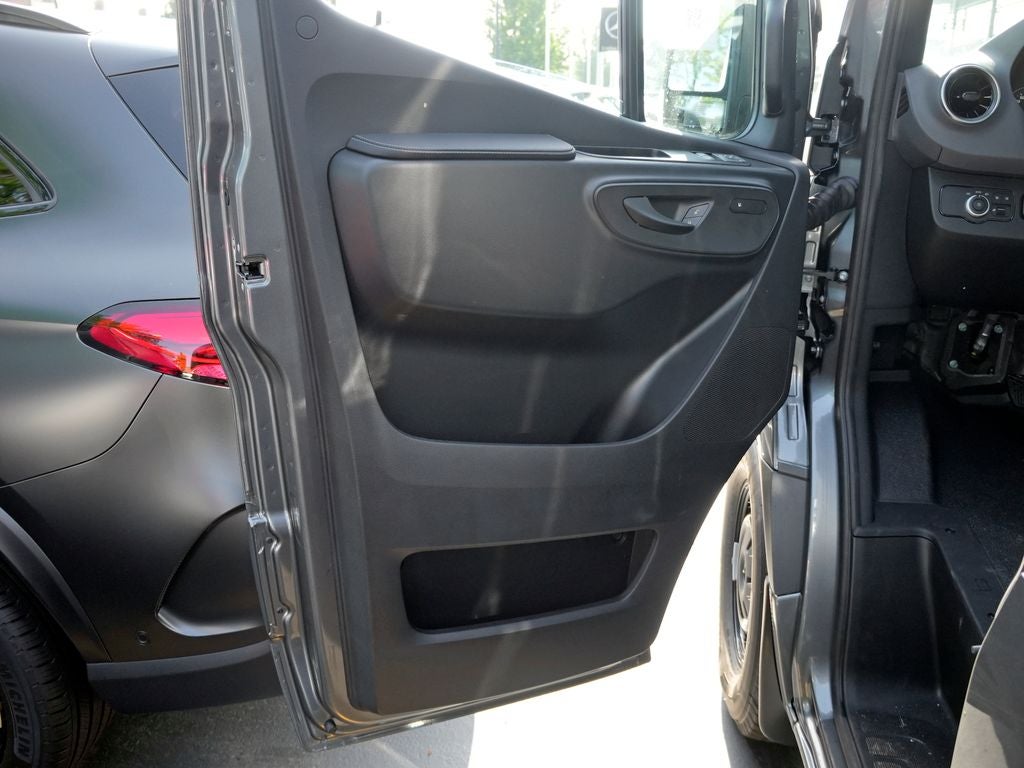 2026 Mercedes-Benz Sprinter 2500 Cargo 170 WB High Roof