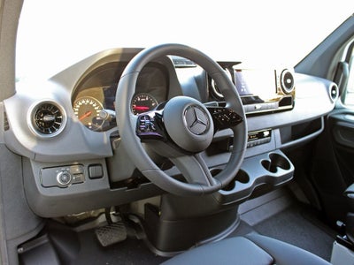 2025 Mercedes-Benz Sprinter 2500 Cargo 144 WB