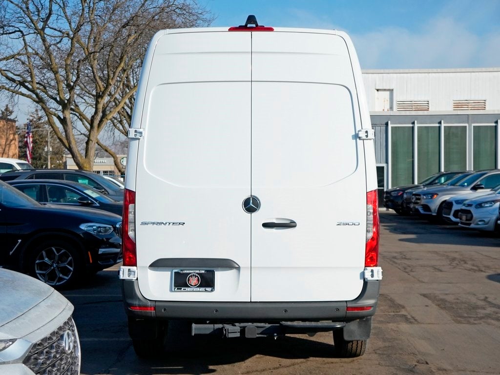 2026 Mercedes-Benz Sprinter 2500 Cargo 144 WB