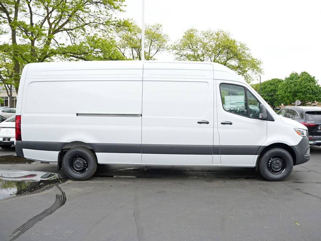 2026 Mercedes-Benz Sprinter 2500 Cargo 170 WB High Roof