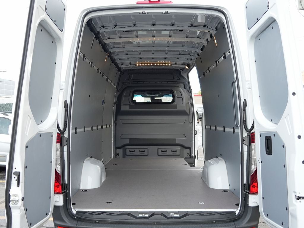 2026 Mercedes-Benz Sprinter 2500 Cargo 170 WB High Roof