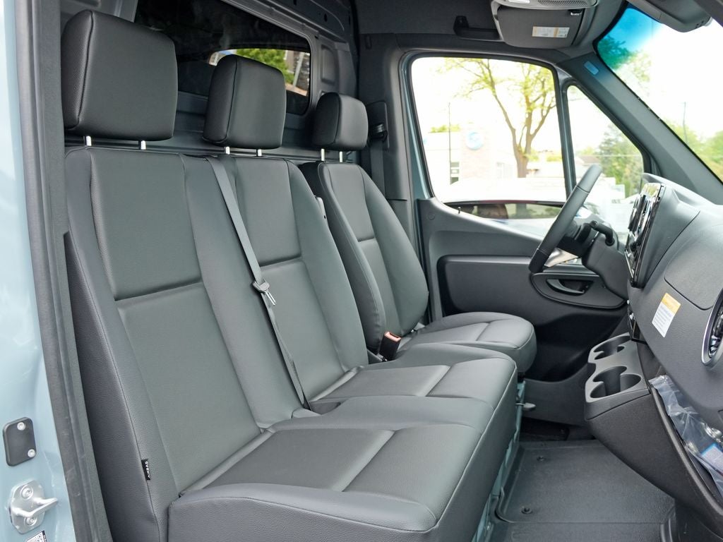 2026 Mercedes-Benz Sprinter 2500 Cargo 170 WB High Roof
