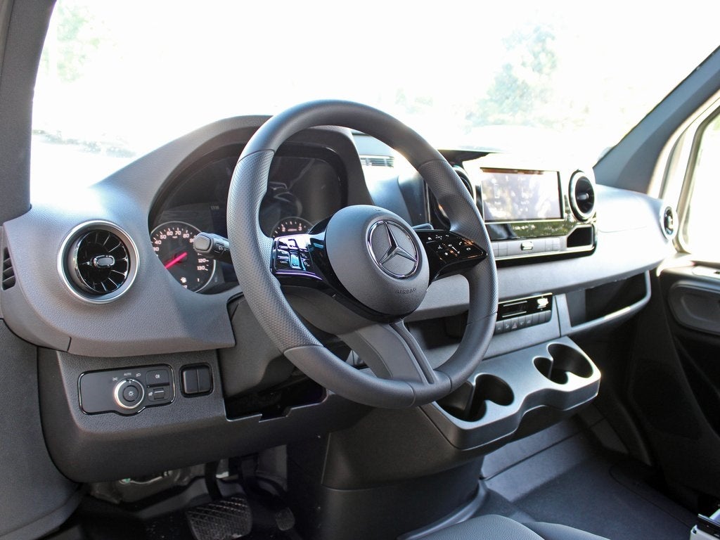 2025 Mercedes-Benz Sprinter 2500 Cargo 170 WB High Roof