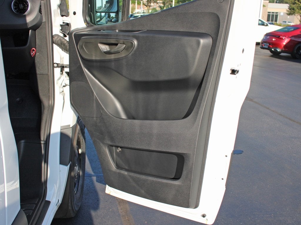 2025 Mercedes-Benz Sprinter 2500 Cargo 170 WB High Roof