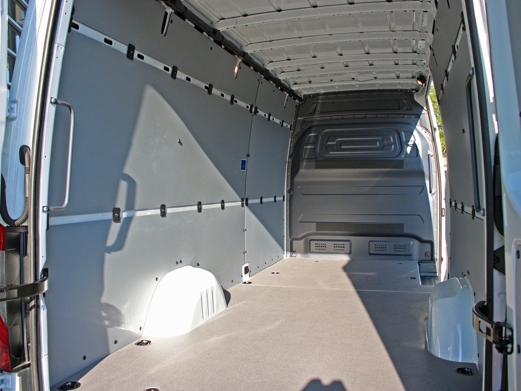2025 Mercedes-Benz Sprinter 2500 Cargo 170 WB High Roof