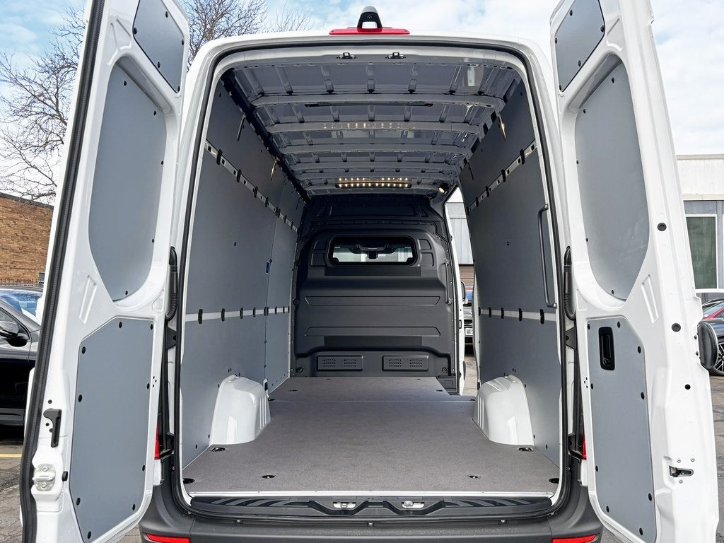 2026 Mercedes-Benz Sprinter 2500 Cargo 170 WB High Roof