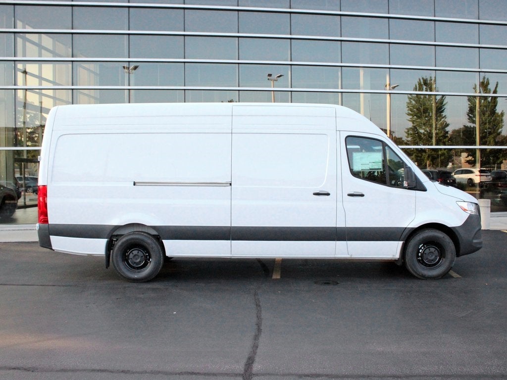 2025 Mercedes-Benz Sprinter 2500 Cargo 170 WB High Roof
