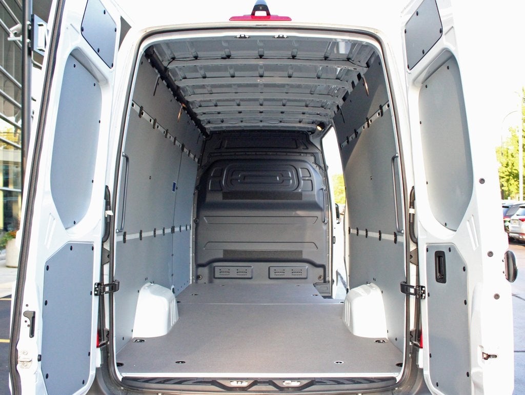 2025 Mercedes-Benz Sprinter 2500 Cargo 170 WB High Roof