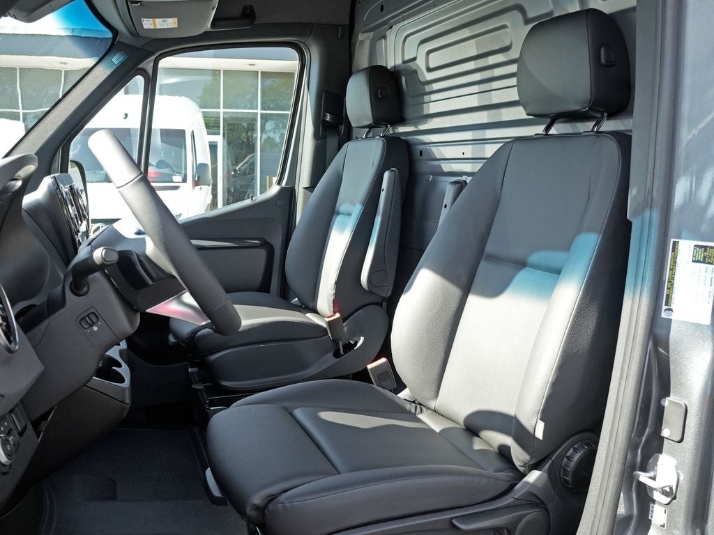 2026 Mercedes-Benz Sprinter 2500 Cargo 170 WB High Roof