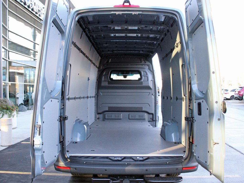 2026 Mercedes-Benz Sprinter 2500 Cargo 170 WB High Roof