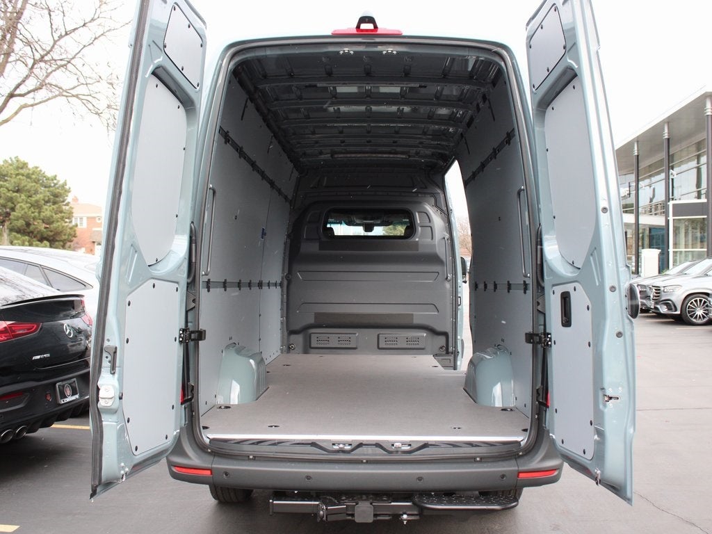 2026 Mercedes-Benz Sprinter 2500 Cargo 170 WB High Roof