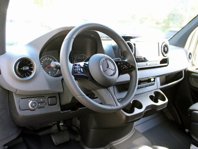 2025 Mercedes-Benz Sprinter 2500 Cargo 170 WB High Roof