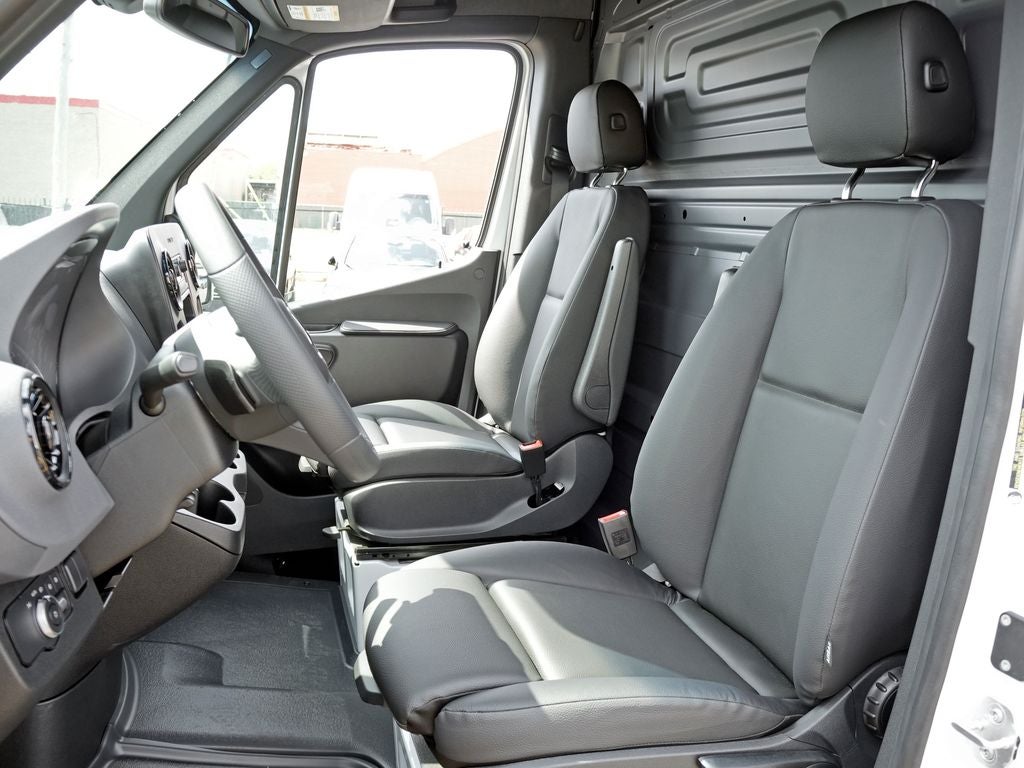 2026 Mercedes-Benz Sprinter 2500 Cargo 170 WB 4MATIC®