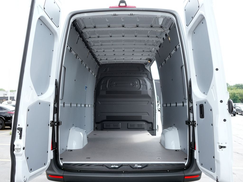 2026 Mercedes-Benz Sprinter 2500 Cargo 170 WB 4MATIC®