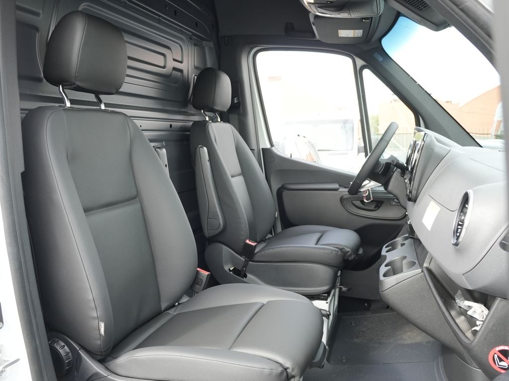 2026 Mercedes-Benz Sprinter 2500 Cargo 170 WB Extended