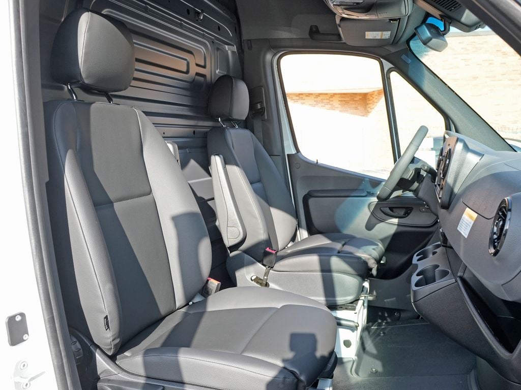 2026 Mercedes-Benz Sprinter 2500 Cargo 170 WB Extended