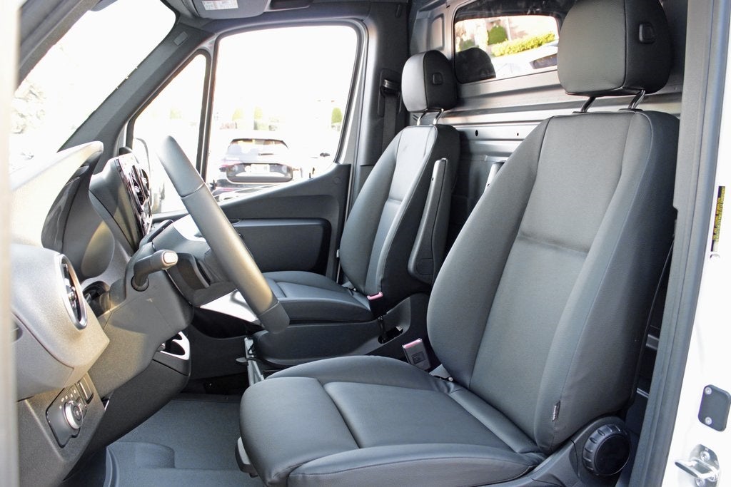 2025 Mercedes-Benz Sprinter 2500 Cargo 170 WB Extended