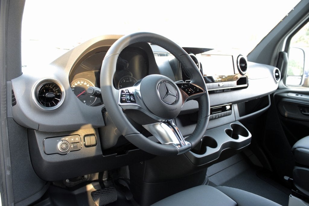 2025 Mercedes-Benz Sprinter 2500 Cargo 170 WB Extended