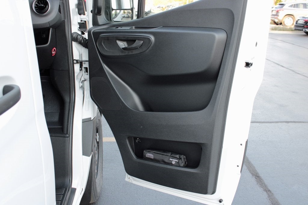 2025 Mercedes-Benz Sprinter 2500 Cargo 170 WB Extended