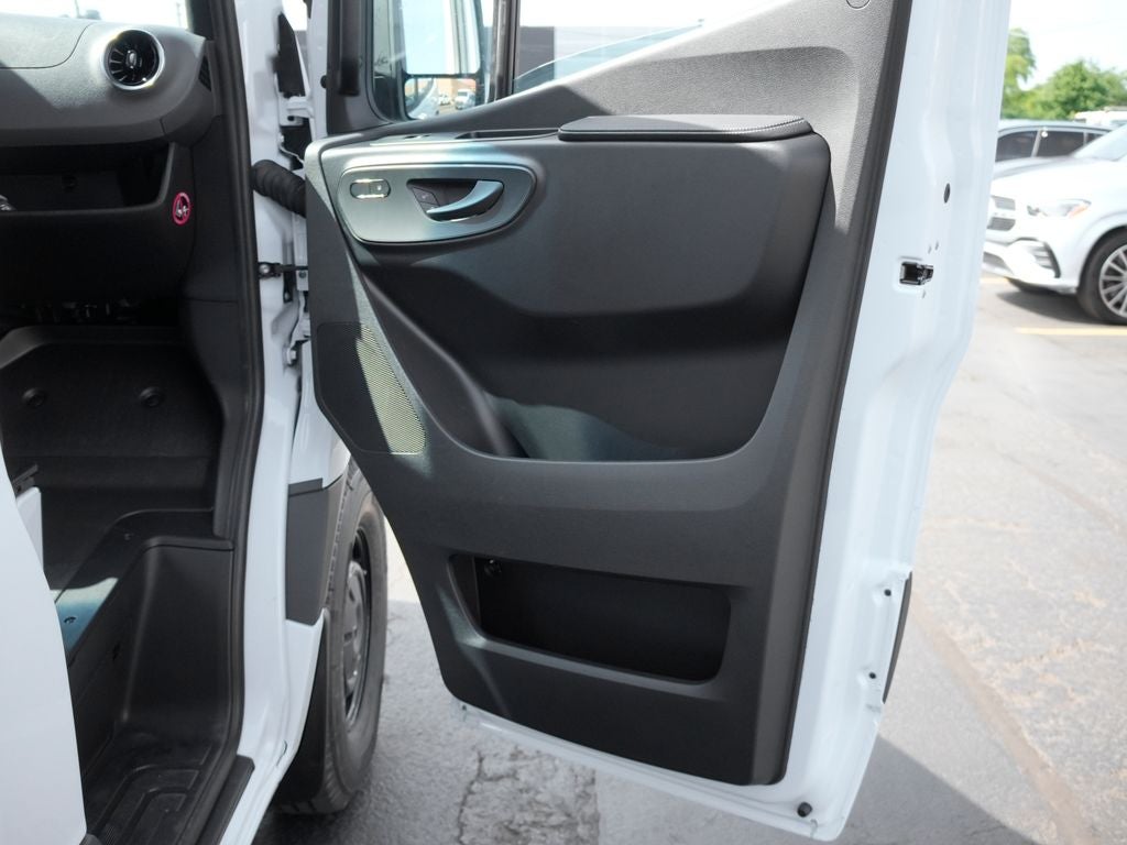 2026 Mercedes-Benz Sprinter 2500 Cargo 170 WB Extended