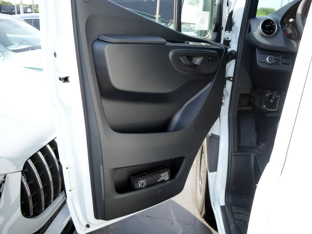 2026 Mercedes-Benz Sprinter 2500 Cargo 170 WB Extended