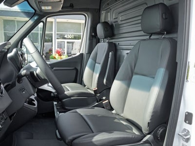 2026 Mercedes-Benz Sprinter 2500 Cargo 170 WB Extended