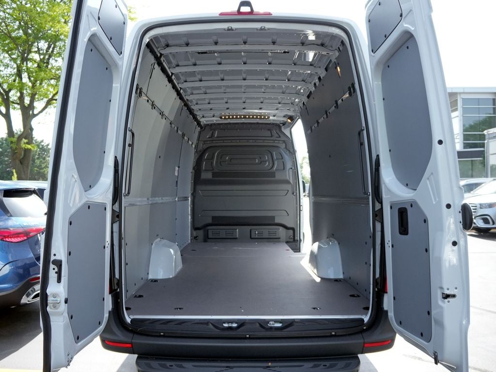 2026 Mercedes-Benz Sprinter 2500 Cargo 170 WB Extended