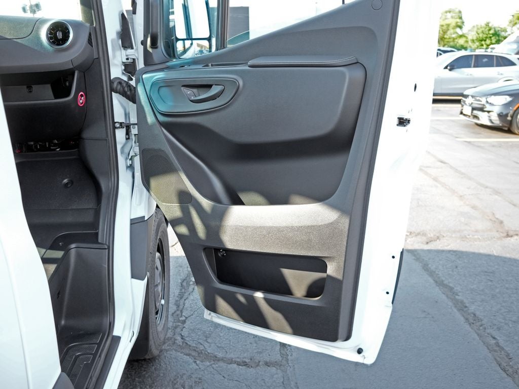 2026 Mercedes-Benz Sprinter 3500 Cargo 170 WB Extended