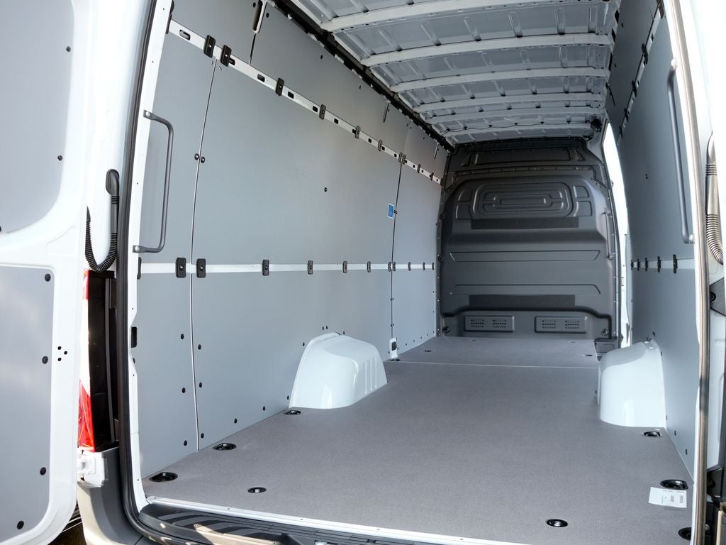 2026 Mercedes-Benz Sprinter 3500 Cargo 170 WB Extended