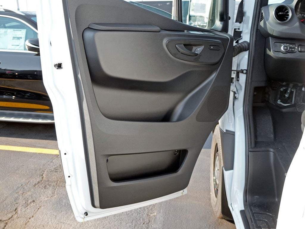 2026 Mercedes-Benz Sprinter 3500 Cargo 170 WB Extended