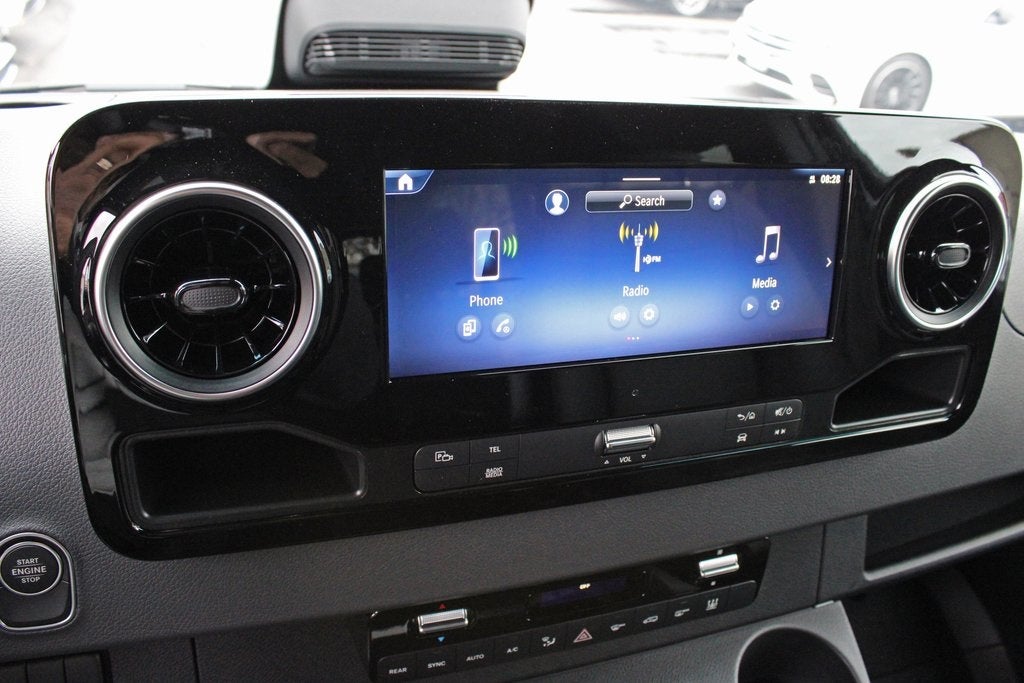 2025 Mercedes-Benz Sprinter 2500 Passenger 144 WB