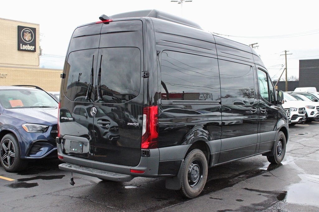 2025 Mercedes-Benz Sprinter 2500 Passenger 144 WB