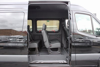 2025 Mercedes-Benz Sprinter 2500 Passenger 144 WB